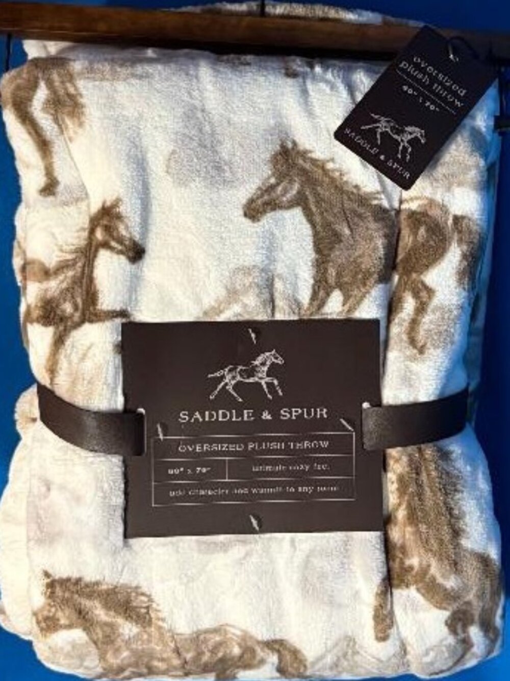 NEW GORGEOUS HORSES OVERSIZED 60" X 70" THROW SADDLE & SPUR GALLOPING HORSE